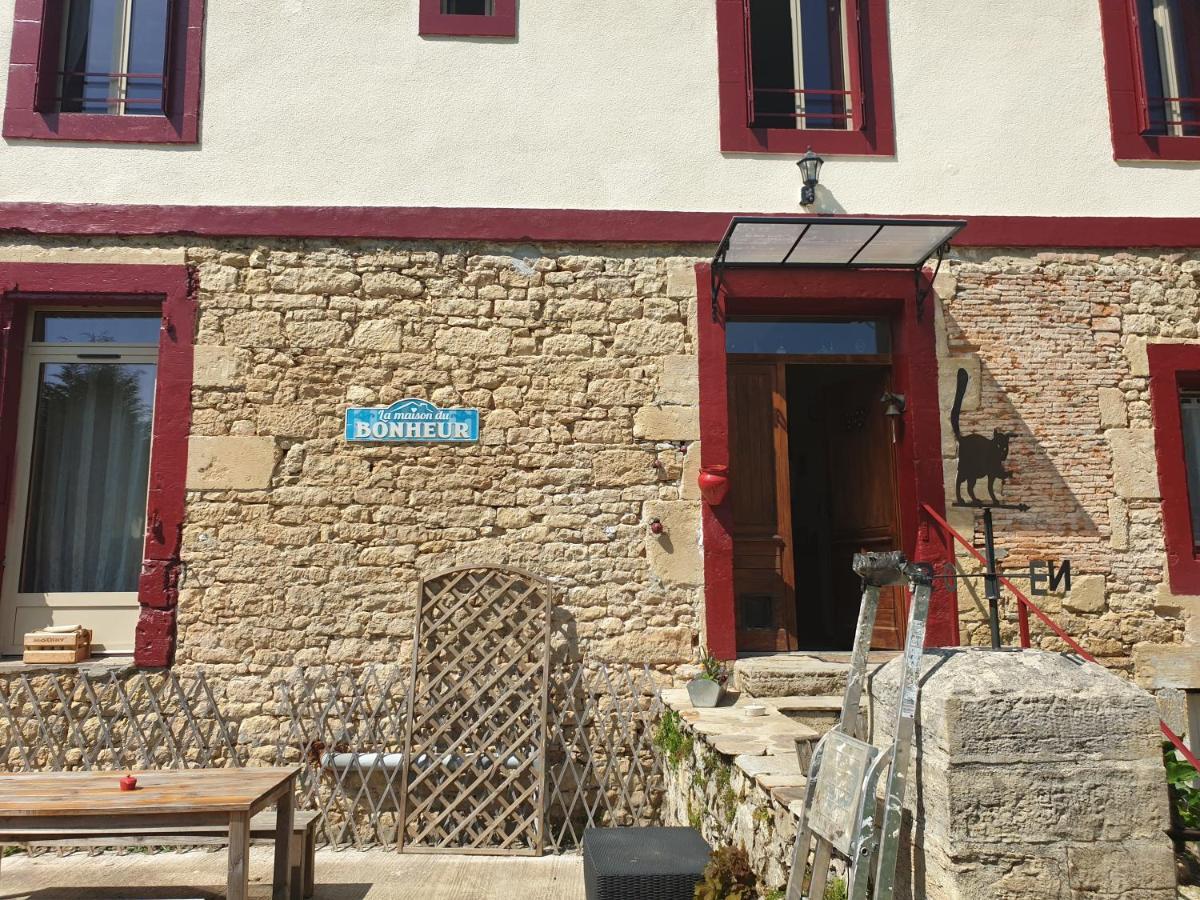 La Maison Du Bonheur Anlhiac Exteriör bild