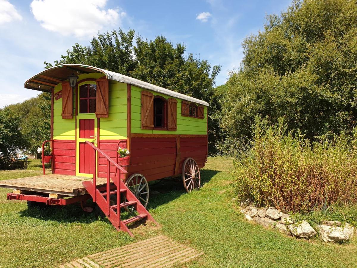 La Maison Du Bonheur Anlhiac Exteriör bild