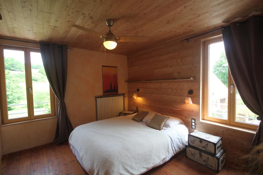 La Maison Du Bonheur Anlhiac Exteriör bild